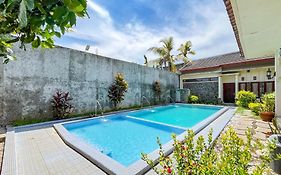 Urbanview Hotel Kumala Banyuwangi